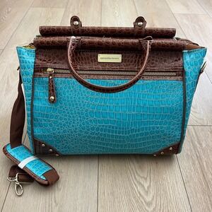 Samantha Brown NWOT blue and brown crocodile-embossed travel tote/weekender bag.